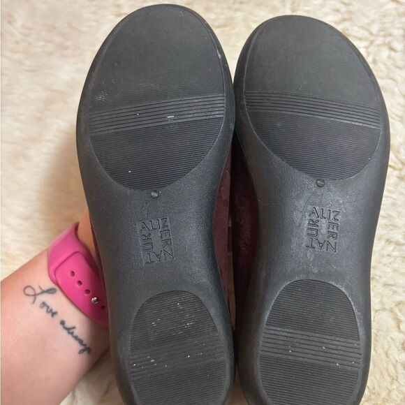 Naturalizer Purple/Maroon Suede Flats - Picture 3 of 9